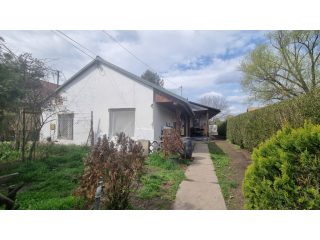 Eladó 60 m²-escsaládi ház Göd, Verseny utca: 59'700'000 Ft