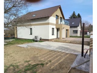 Eladó 126 m²-escsaládi ház Gödöllő, Fenyves területi utca: 149'900'000 Ft