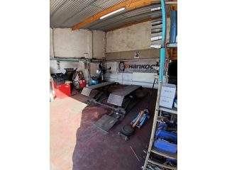 Eladó 157 m²-esházrész Gyál, Forgalmas út: 124'900'000 Ft