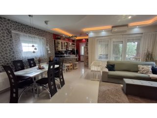 Eladó 114 m²-escsaládi ház Gyenesdiás, Zsákutca: 119'900'000 Ft