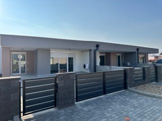 Eladó 41 m²-estársasházi lakás Hatvan, Géza fejedelem utca: 46'500'000 Ft