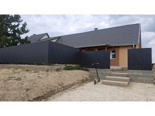Eladó 42 m²-escsaládi ház Kőröshegy, Csendes utca: 39'500'000 Ft