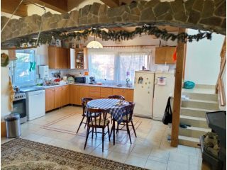 Eladó 127 m²-escsaládi ház Mogyoród, Mogyoród Gödöllő felőli szélén: 108'000'000 Ft