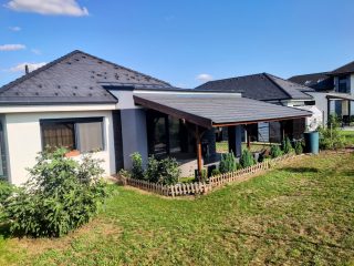 Eladó 134 m²-escsaládi ház Mogyoród, Szent Jakab közeli utca: 167'900'000 Ft