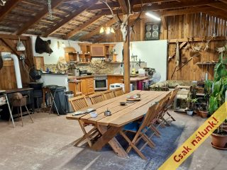 Eladó 196 m²-escsaládi ház Monor, Garden Lounge: 89'000'000 Ft