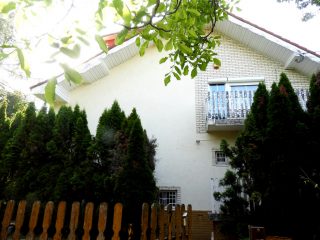 Eladó 219 m²-escsaládi ház Nagykovácsi, Semmelweis utca: 165'000'000 Ft