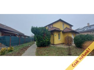 Eladó 160 m²-escsaládi ház Páty, Kökörcsin utca: 140'000'000 Ft