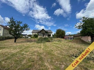 Eladó 200 m²-escsaládi ház Pécel, Erzsébet sétány: 152'000'000 Ft