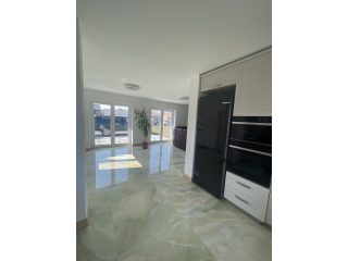 Eladó 168 m²-escsaládi ház Ráckeresztúr, Vörösmarty utca: 165'000'000 Ft