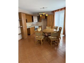 Eladó 200 m²-escsaládi ház Szigetszentmiklós, Ádám Jenő stny, közel utca: 118'900'000 Ft