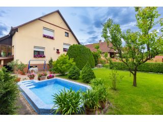 Eladó 184 m²-escsaládi ház Sződliget, Rezeda utca: 145'900'000 Ft