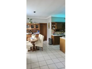 Eladó 295 m²-escsaládi ház Szomor, Ady Endre utca: 105'000'000 Ft