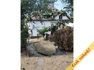 Eladó 88 m²-escsaládi ház Tápióság, Bicskei utca: 35'000'000 Ft