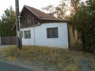 Eladó 37 m²-escsaládi ház Tiszajenő, Vasút utca: 7'900'000 Ft