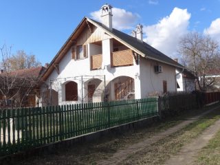 Eladó 74 m²-esüdülő Tiszakécske, Ponty utca: 48'000'000 Ft