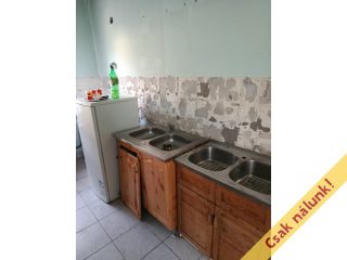 Eladó 50 m²-escsaládi ház Tököl, Aradi utca: 45'000'000 Ft