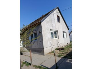 Eladó 75 m²-escsaládi ház Tököl, Mester utca klözeli utca: 87'500'000 Ft