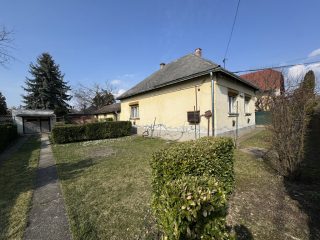 Eladó 68 m²-escsaládi ház Vác, Ág utca: 78'000'000 Ft