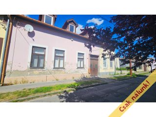 Eladó 81 m²-estársasházi lakás Vác, Hattyú utca: 64'900'000 Ft