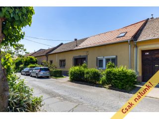 Eladó 159 m²-esházrész Vác, Hattyú utca utca: 83'000'000 Ft