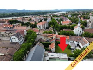 Eladó 887 m²-estelek Vác, Széchenyi István utca: 113'030'000 Ft