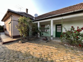 Eladó 95 m²-escsaládi ház Vecsés, Központ közeli: 81'900'000 Ft