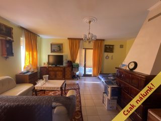 Eladó 146 m²-escsaládi ház Velence, Mandula utca: 95'000'000 Ft