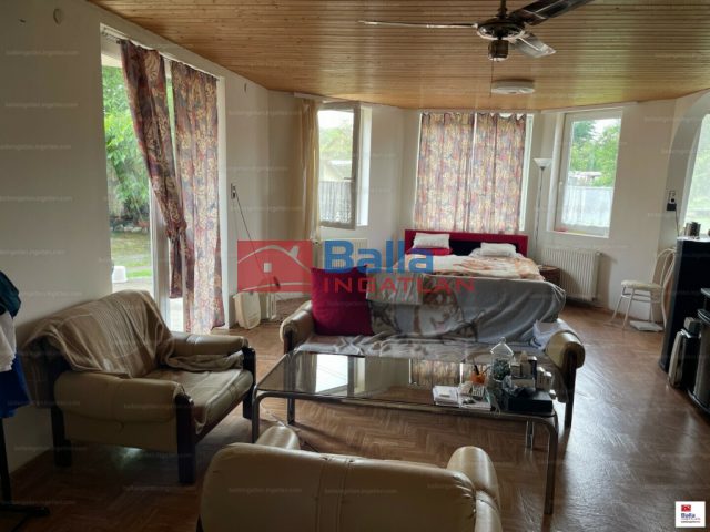 Baracska, Határ utca, 155 m²-es, 2 generációs, családi ház, 3 szobás