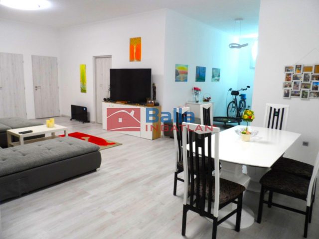 II. kerület, Bimbó út, 164 m²-es, földszinti, társasházi lakás