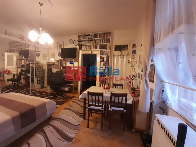 VIII. Kerület, Magdolna utca, 51 m²-es, 3. emeleti, társasházi lakás