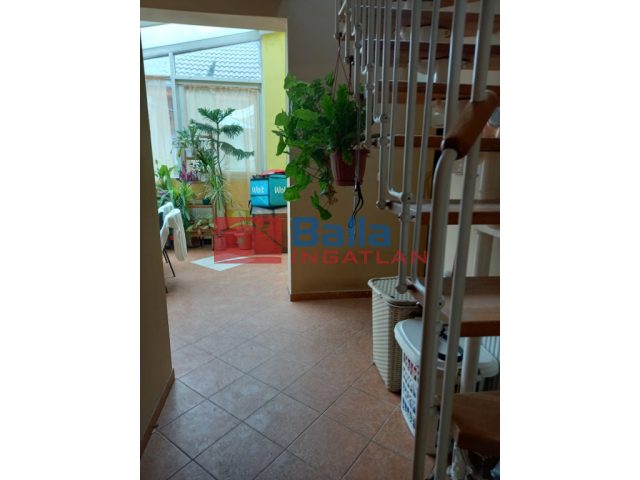 XIX. Kerület, Zrínyi utca, 128 m²-es, földszinti, társasházi lakás