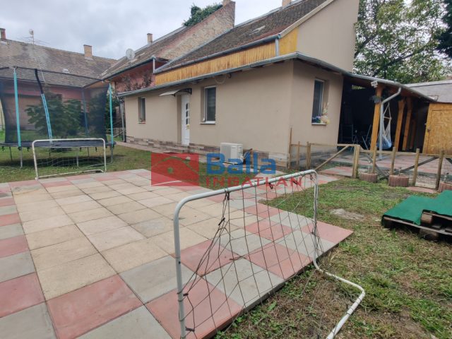 XV. Kerület, Molnár Viktor utca, 60 m²-es, földszinti, társasházi lakás