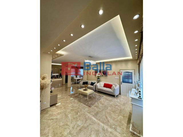 Eladó 138 m²-essorház XVI. Kerület (Árpádföld) , ÁrpádföldÖn lévő út: 175'800'000 Ft