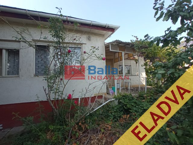 XVII. Kerület, Naplás út közelében utca, 134 m²-es, 2 generációs, családi ház