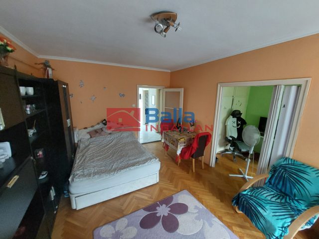 XVII. Kerület, Rákoskeresztúr központ, 46 m²-es, 2. emeleti, társasházi lakás