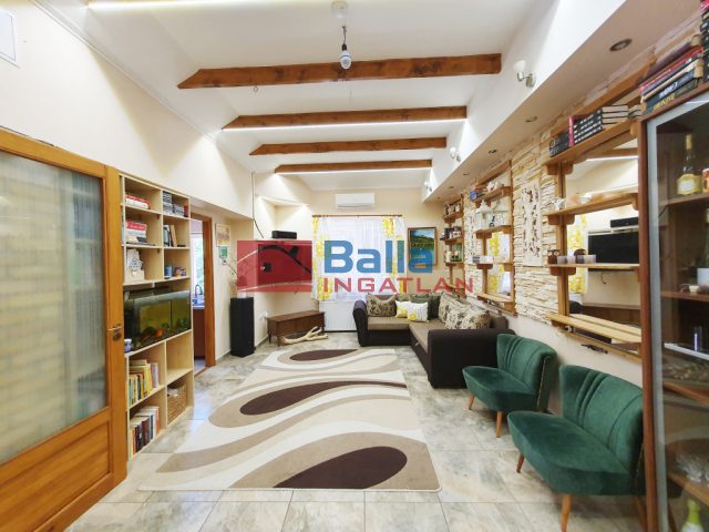 XVII. Kerület, Pesti út közeli utca, 120 m²-es, családi ház