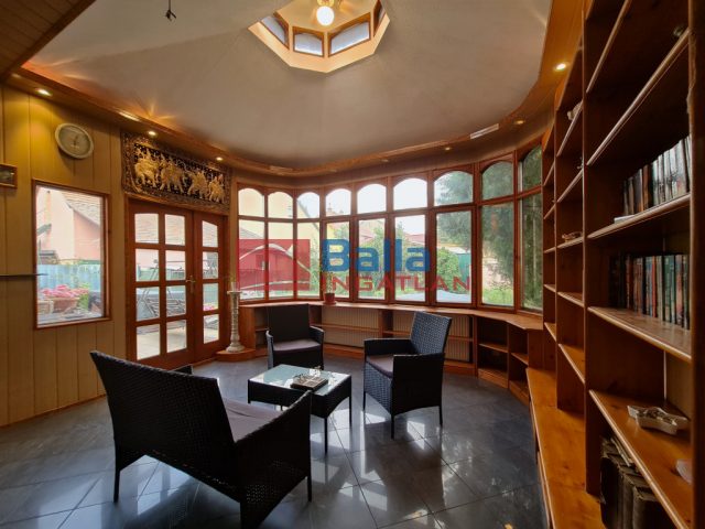 XVIII. Kerület, Jegenye fasor, 137 m²-es, 2 generációs, családi ház