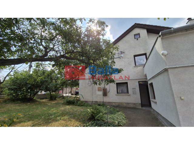 XXII. Kerület, Arany János utca, 198 m²-es, családi ház, 4 szobás