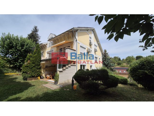 XXII. Kerület, Budafokon, 88 m²-es, földszinti, társasházi lakás