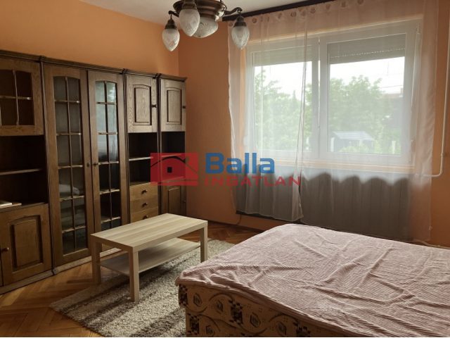 XXII. Kerület, Barackos út, 104 m²-es, 2 generációs, családi ház