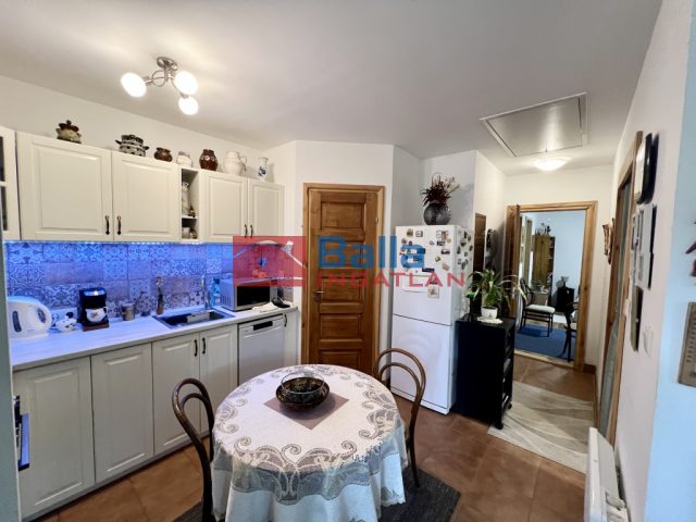 Csobánka, Üdülők útja, 65 m²-es, családi ház, felújított / újszerű állapotú