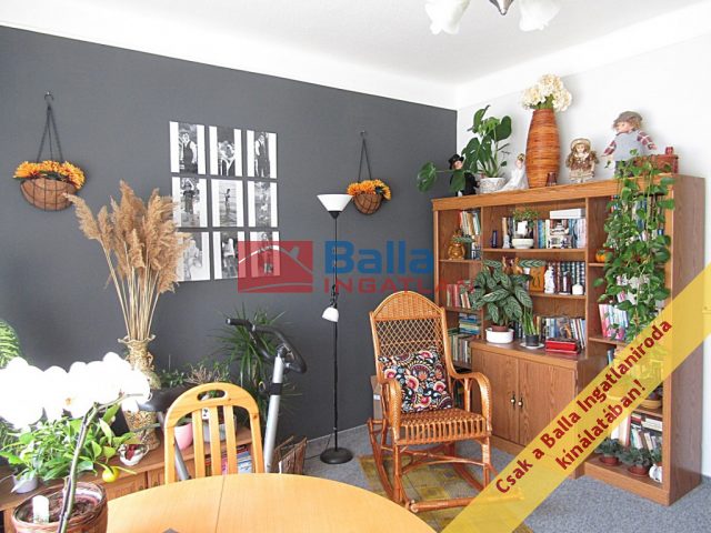 Érd, Érdligeten található utca, 112 m²-es, ikerház, 4 szobás