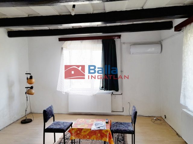 Érd, Szent Mihály tér közelében utca, 65 m²-es, családi ház