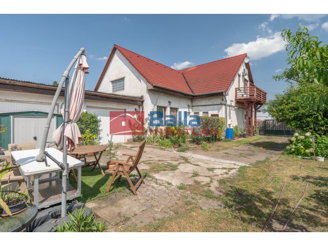 Fót, Szabó Dezső utca, 180 m²-es, 2 generációs, családi ház, 4+1 félszobás