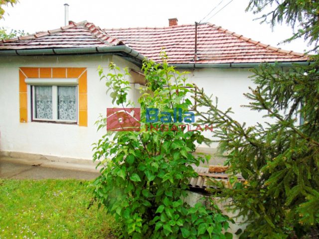 Gárdony, Tompa Mihály utca, 75 m²-es, családi ház, 3 szobás