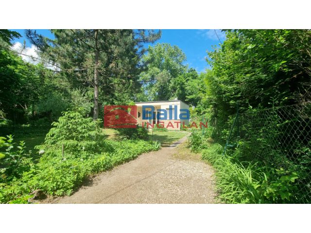 Göd, Határ utca, 30 m²-es, üdülő, 1 szobás, átlagos állapotú