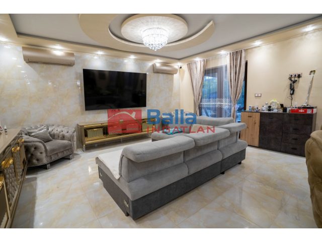 Gödöllő, Kodály Zoltán utca, 185 m²-es, családi ház, 2 szobás