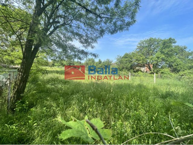 Kistarcsa, Széphegyi utca környékén lévő utca, 888 m²-es, telek