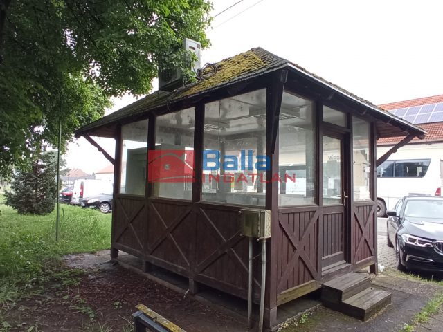 Lőrinci, Szabadság tér, 11 m²-es, egyéb üzlethelyiség, 1 szobás