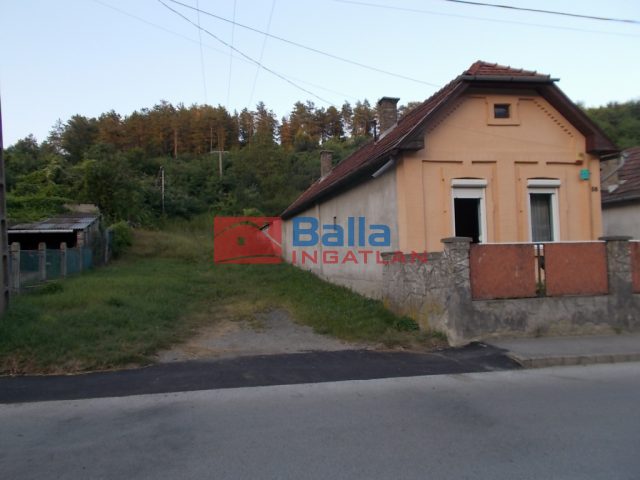 Ózd, Damjanich út, 67 m²-es, családi ház, 2 szobás, jó állapotú